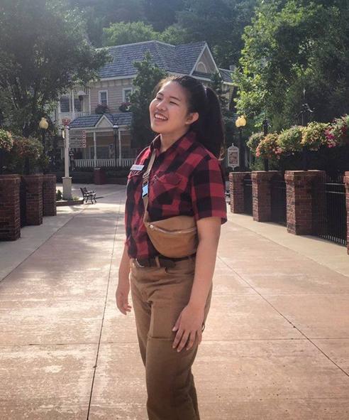 Chalisa Paiyarom (Dollywood, TN)