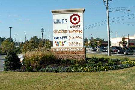 East West Commons Shopping Center