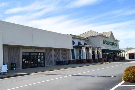 Outer Banks Mall