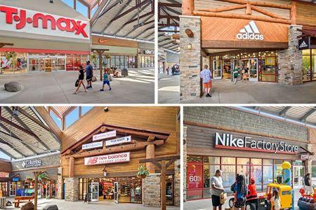 Outlets at The Dells