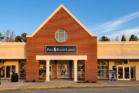 Williamsburg Premium Outlets