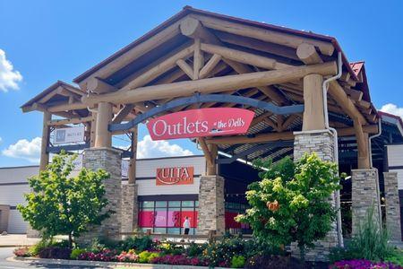 Outlets at the Dells
