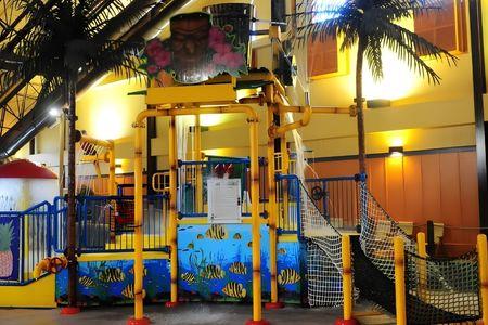 Kahuna Laguna Indoor Water Park North Conway